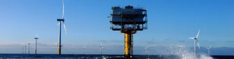 Inter-array grid design for offshore wind farms