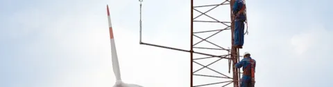 Load measurements for wind turbines